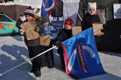 Дети с флагом1.jpg